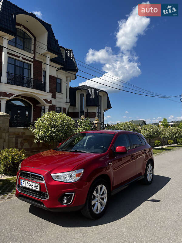 Mitsubishi Outlander sport (2015)