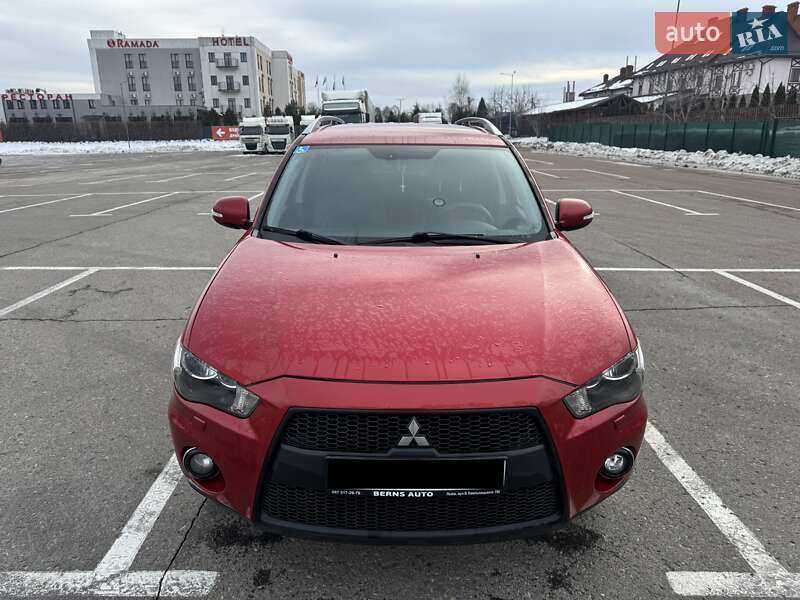 Mitsubishi Outlander (2010)