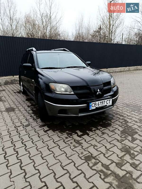 Mitsubishi Outlander (2004)