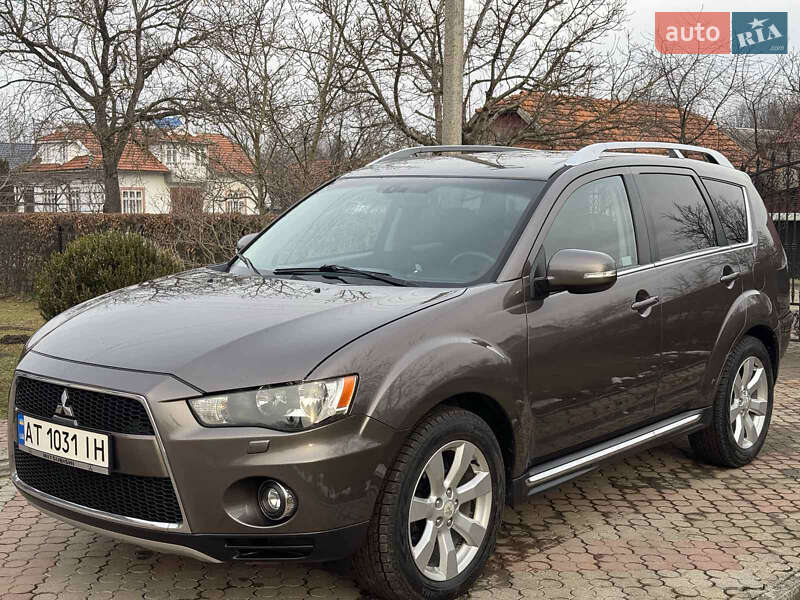 Mitsubishi Outlander (2010)