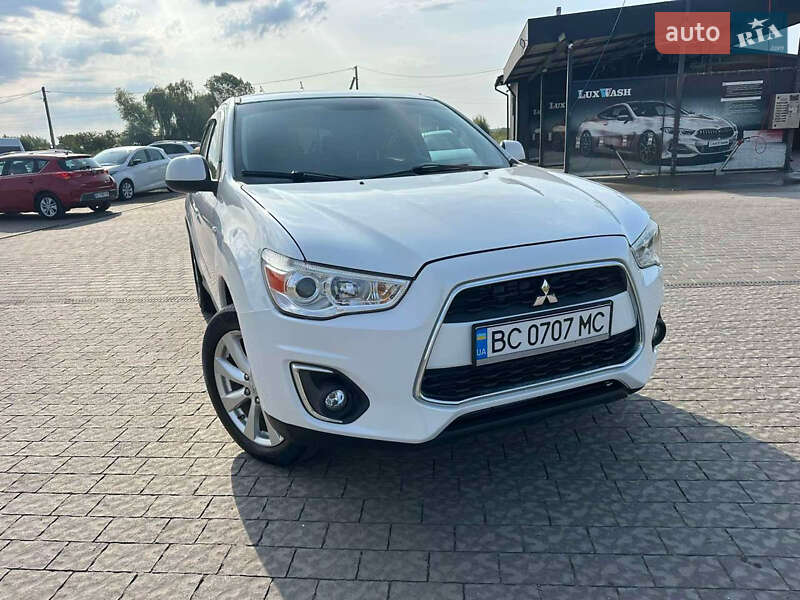 Mitsubishi Outlander (2014)