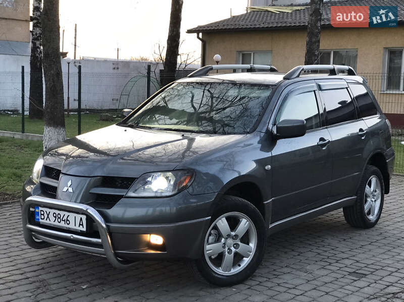 Mitsubishi Outlander (2004)