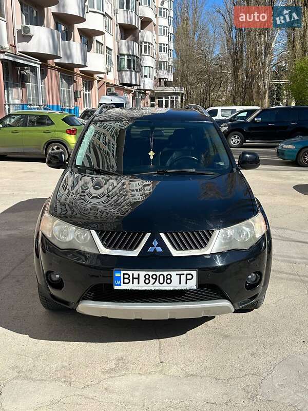 Mitsubishi Outlander (2007)