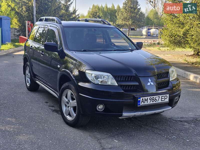 Mitsubishi Outlander (2007)