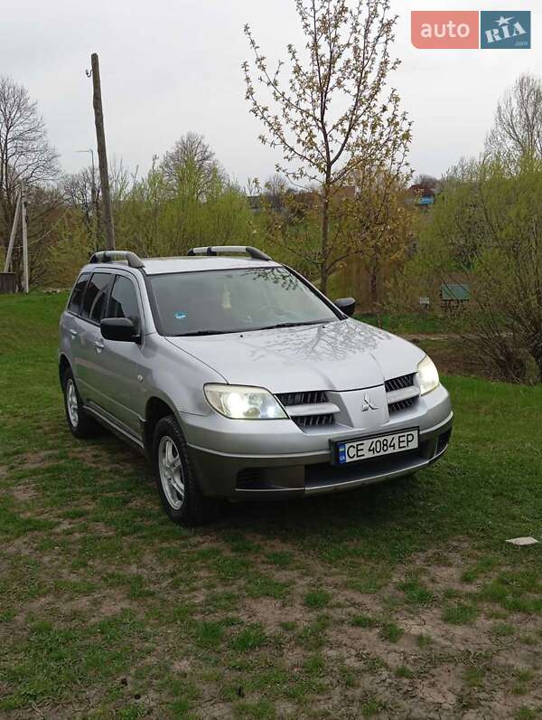 Mitsubishi Outlander (2005)