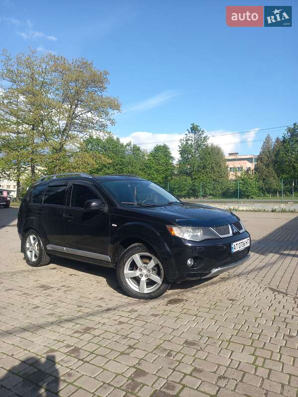 Mitsubishi Outlander (2008)
