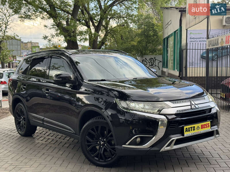 Mitsubishi Outlander (2018)