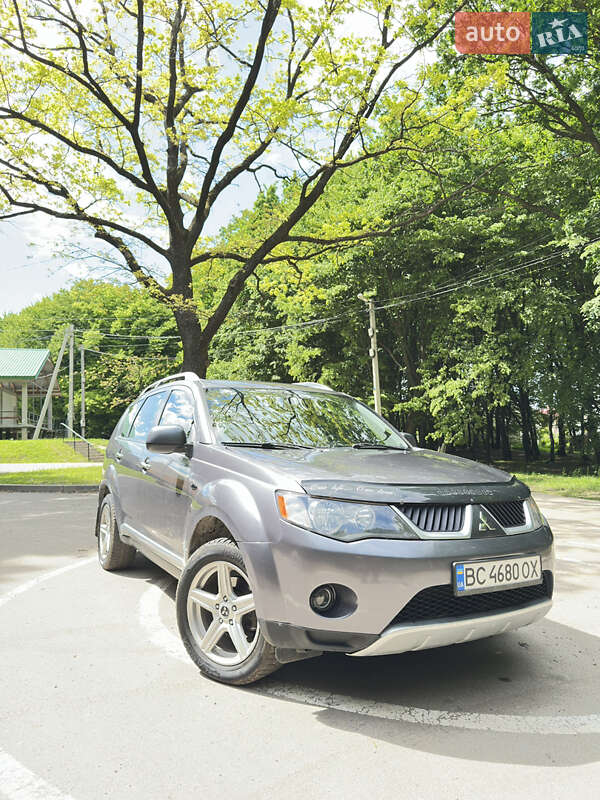 Mitsubishi Outlander (2008)