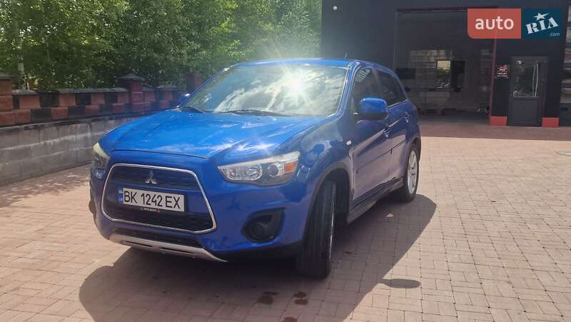 Mitsubishi Outlander (2014)
