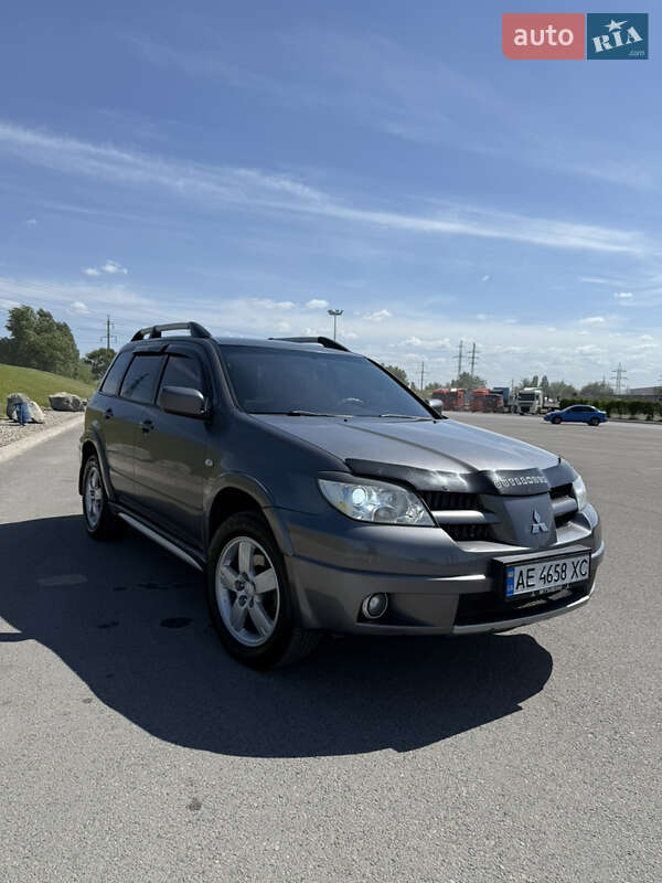 Mitsubishi Outlander (2007)