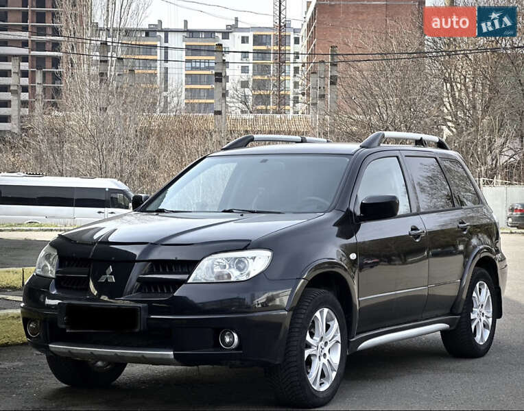 Mitsubishi Outlander (2008)