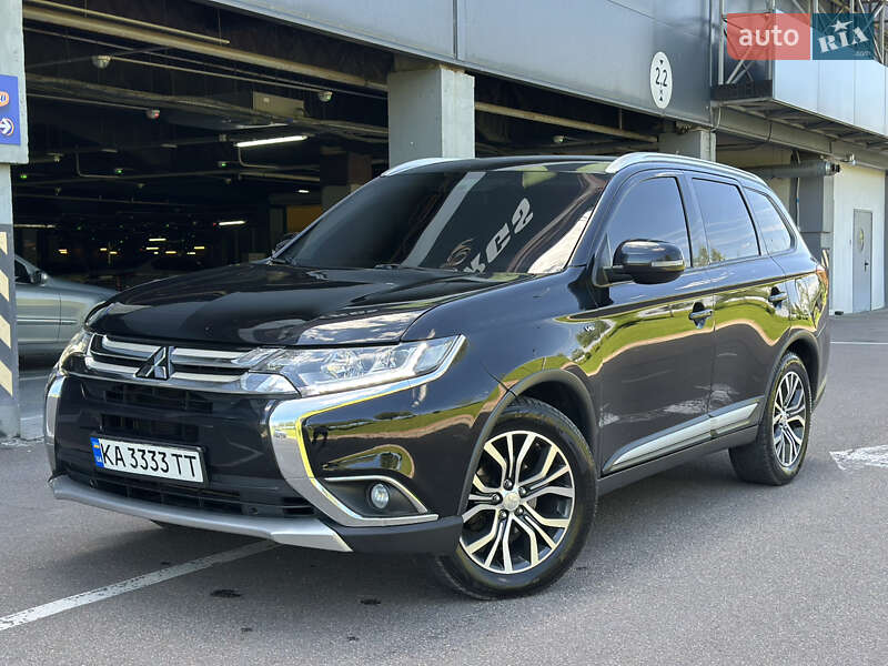Mitsubishi Outlander (2015)