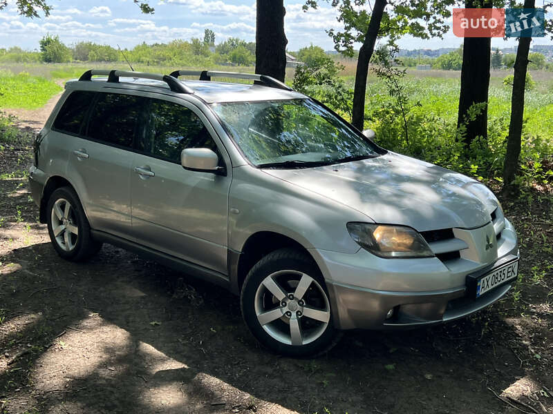 Mitsubishi Outlander (2004)