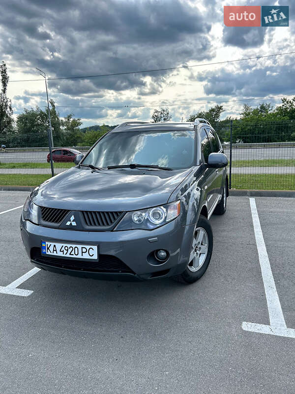 Mitsubishi Outlander (2008)