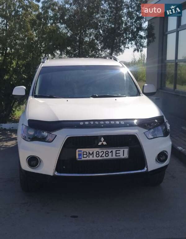 Mitsubishi Outlander (2012)