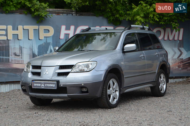 Mitsubishi Outlander (2005)