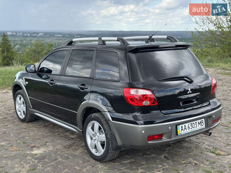 Mitsubishi Outlander (2006)