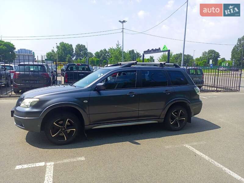 Mitsubishi Outlander (2008)