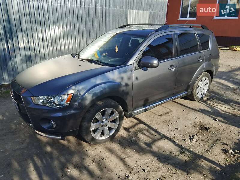 Mitsubishi Outlander (2010)