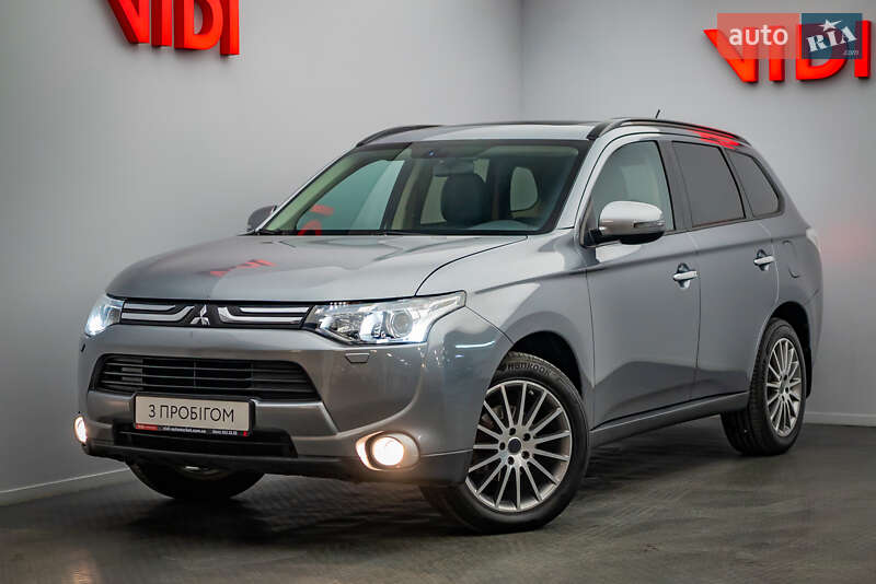 Mitsubishi Outlander (2013)