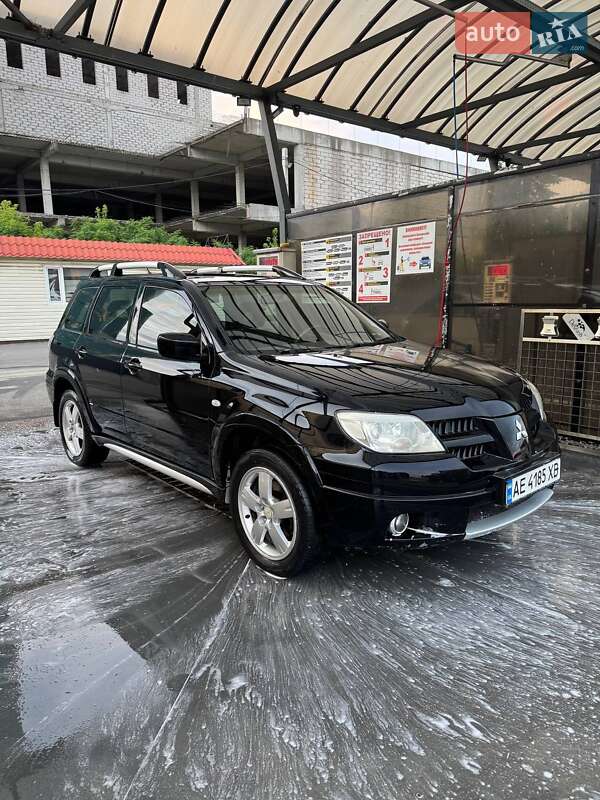 Mitsubishi Outlander (2008)