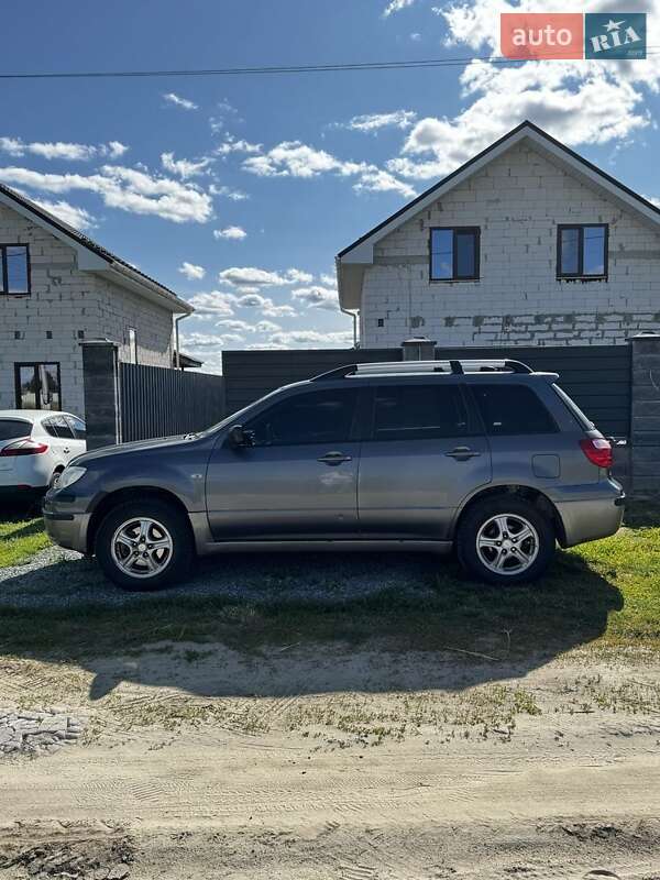 Mitsubishi Outlander (2006)