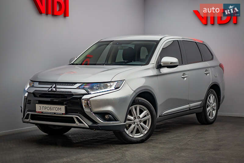 Mitsubishi Outlander (2018)