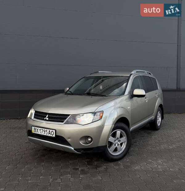 Mitsubishi Outlander (2007)