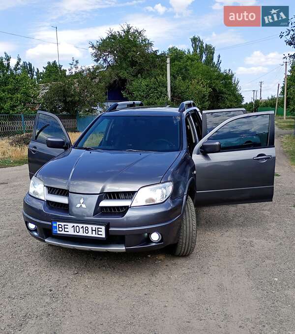 Mitsubishi Outlander (2008)