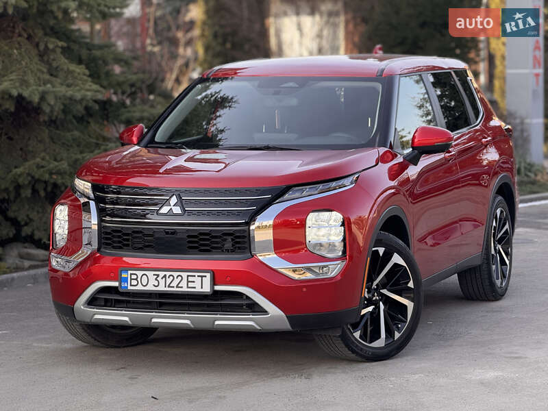 Mitsubishi Outlander (2021)