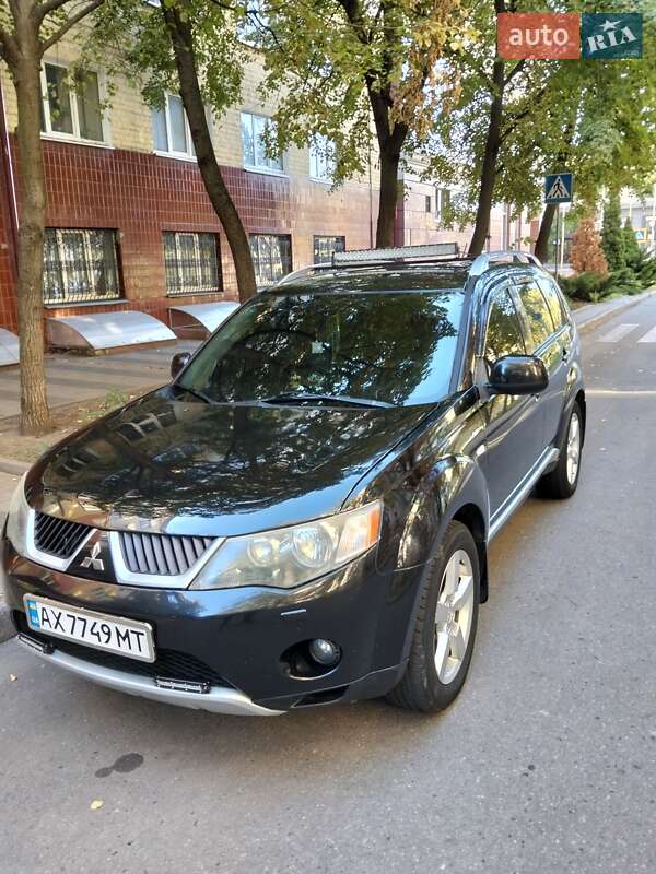 Mitsubishi Outlander (2007)