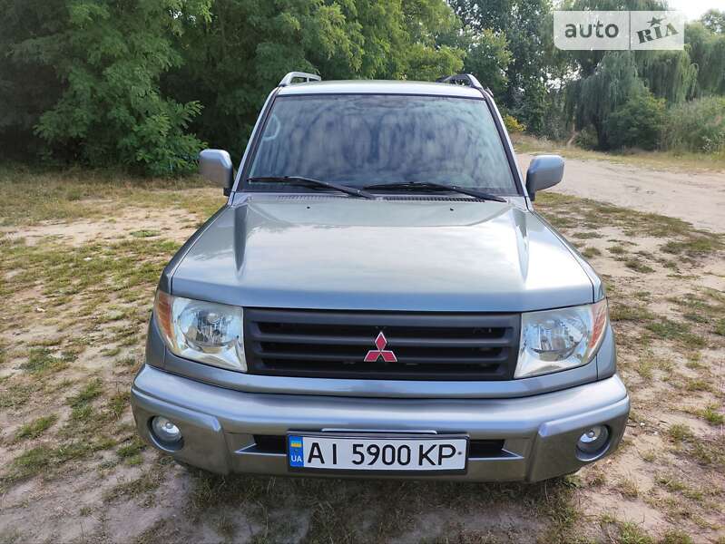 Mitsubishi Pajero pinin (2003)
