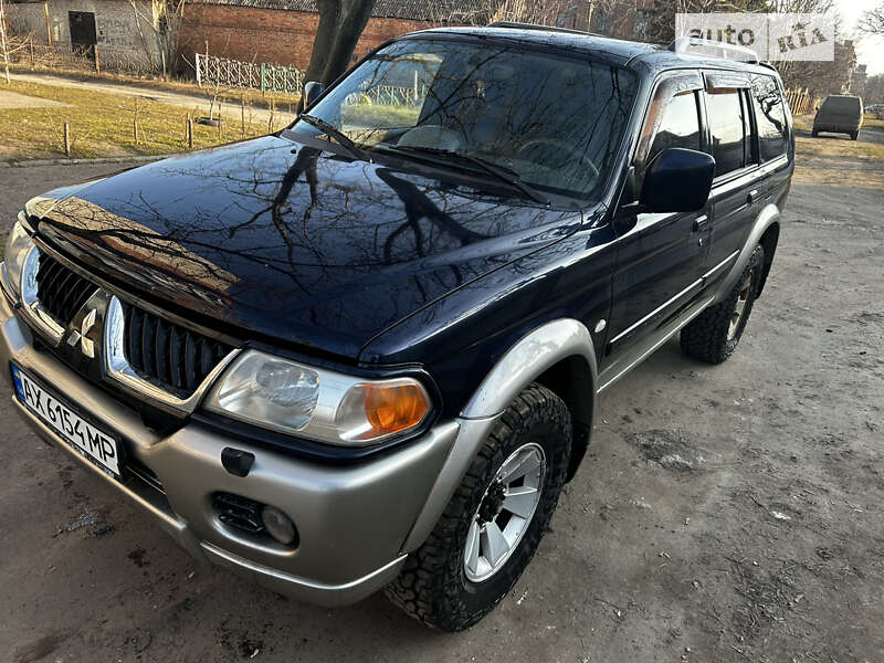 Mitsubishi Pajero sport (2005)