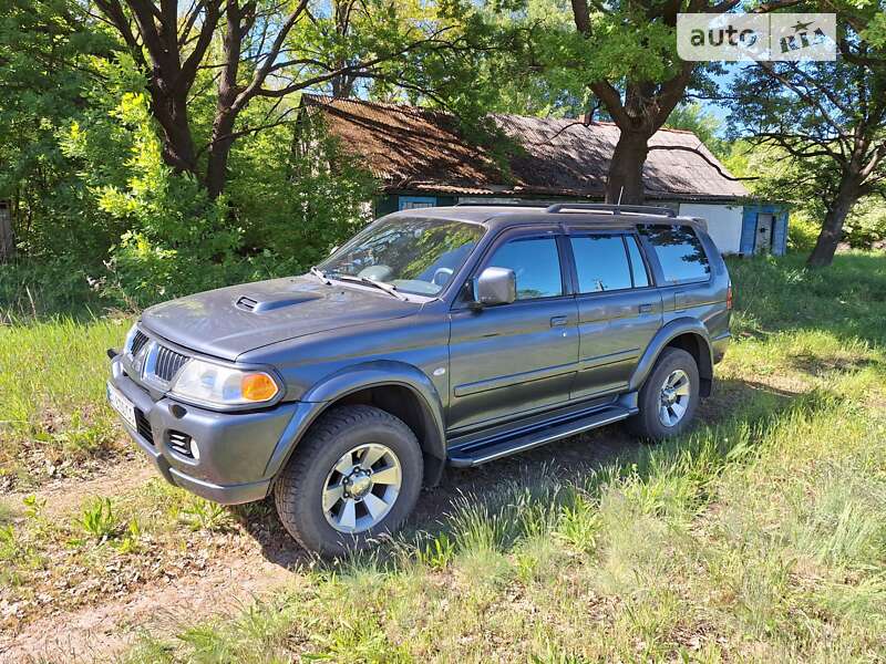 Mitsubishi Pajero sport (2007)