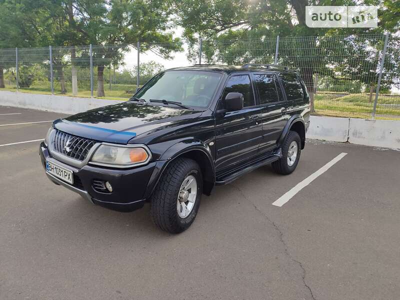 Mitsubishi Pajero sport (2006)