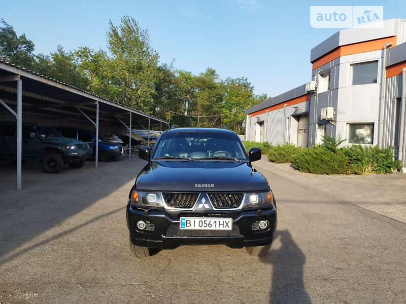 Mitsubishi Pajero sport (2006)