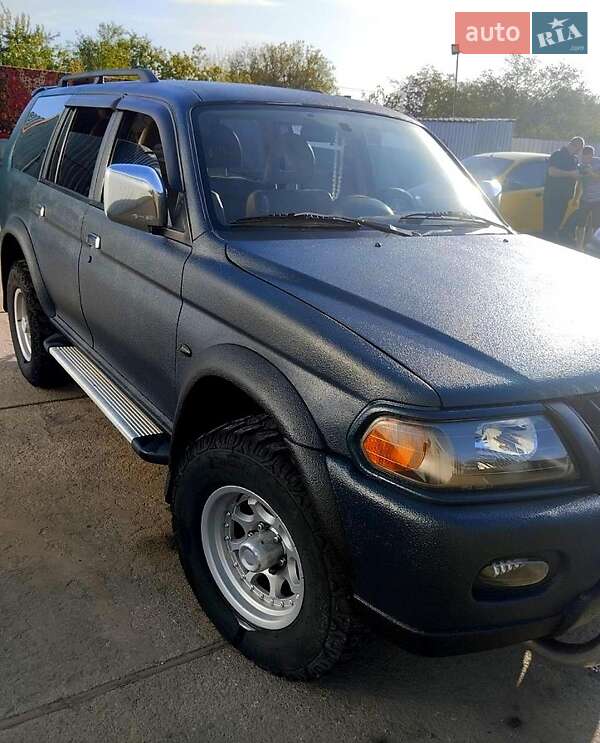Mitsubishi Pajero sport (1999)