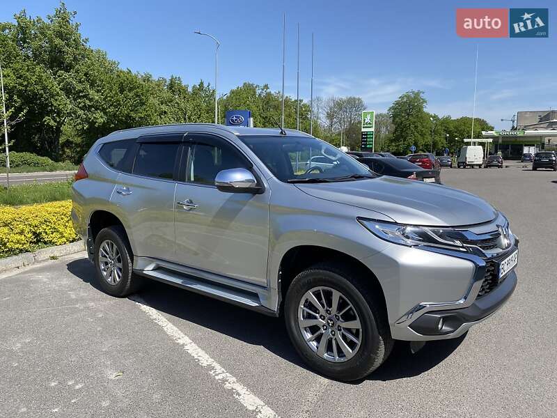 Mitsubishi Pajero sport (2018)