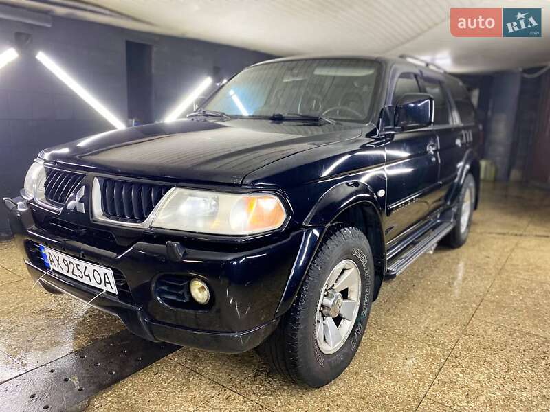 Mitsubishi Pajero sport (2006)