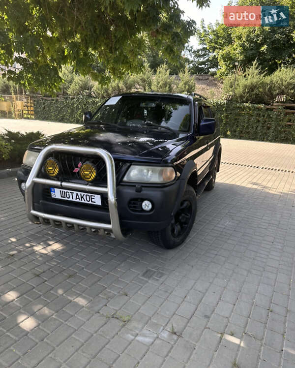 Mitsubishi Pajero sport (2004)
