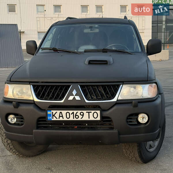 Mitsubishi Pajero sport (2006)