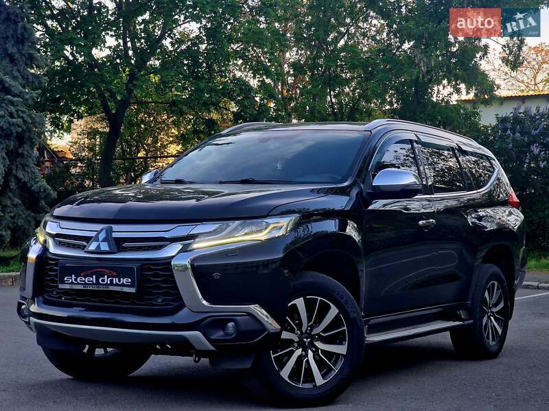 Mitsubishi Pajero sport (2016)