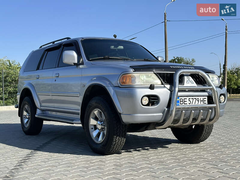 Mitsubishi Pajero sport (2006)