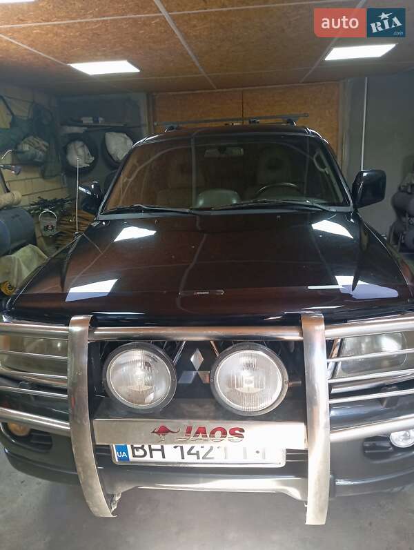 Mitsubishi Pajero sport (2002)