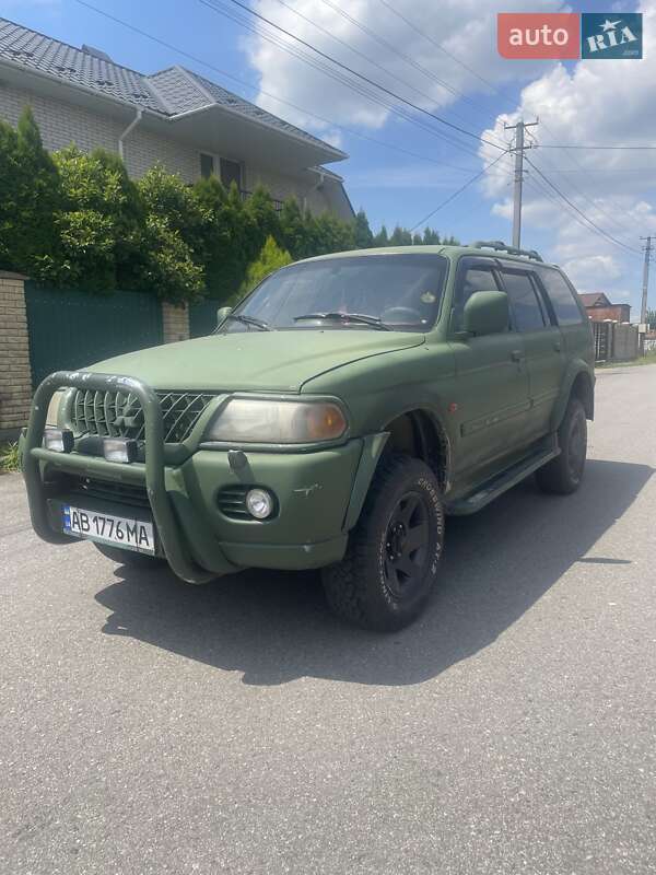 Mitsubishi Pajero sport (2001)