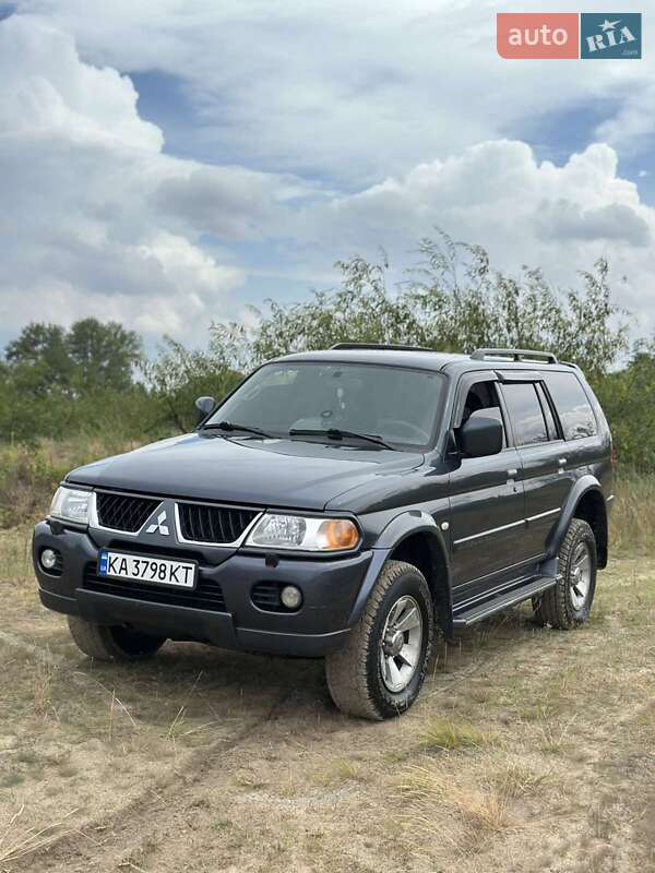 Mitsubishi Pajero sport (2007)