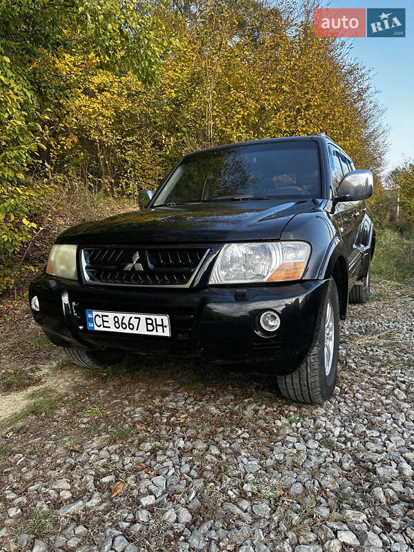 Mitsubishi Pajero wagon (2004)