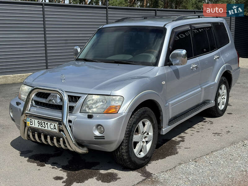 Mitsubishi Pajero wagon (2005)