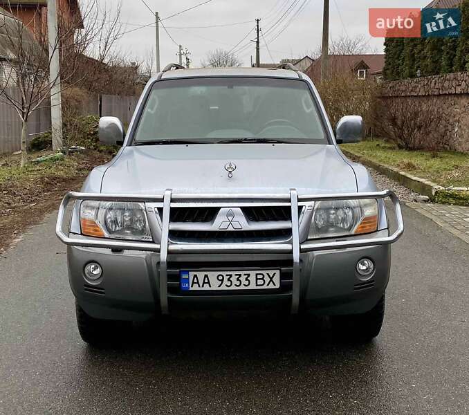 Mitsubishi Pajero (2006)