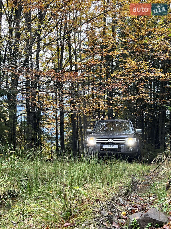 Mitsubishi Pajero (2007)